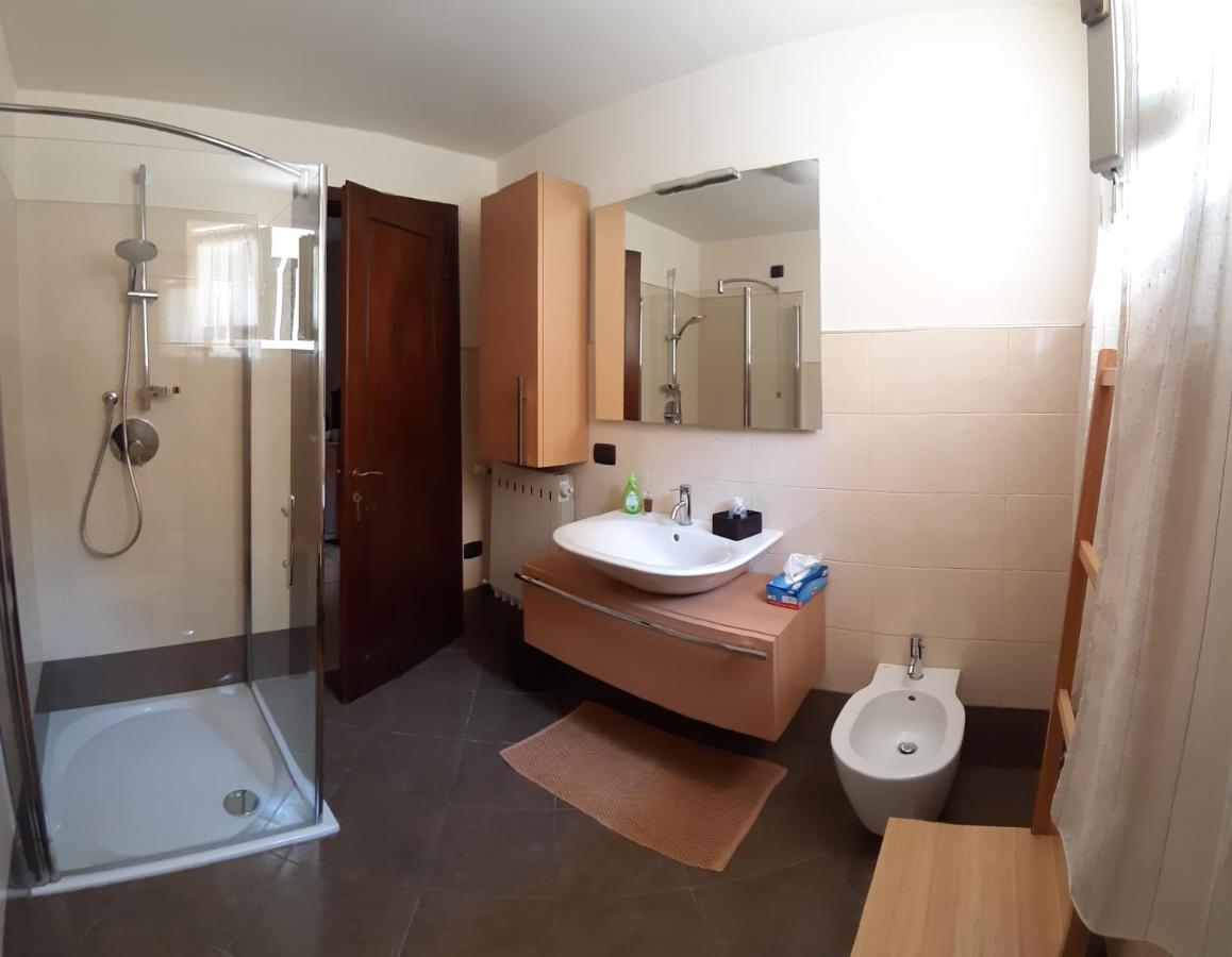 Villa Leilani B&B Sale Marasino Buitenkant foto