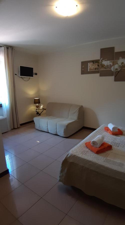 Villa Leilani B&B Sale Marasino Buitenkant foto